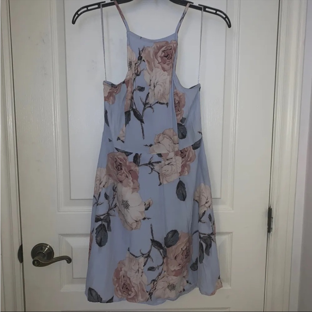 Dynamite light blue rose floral dress